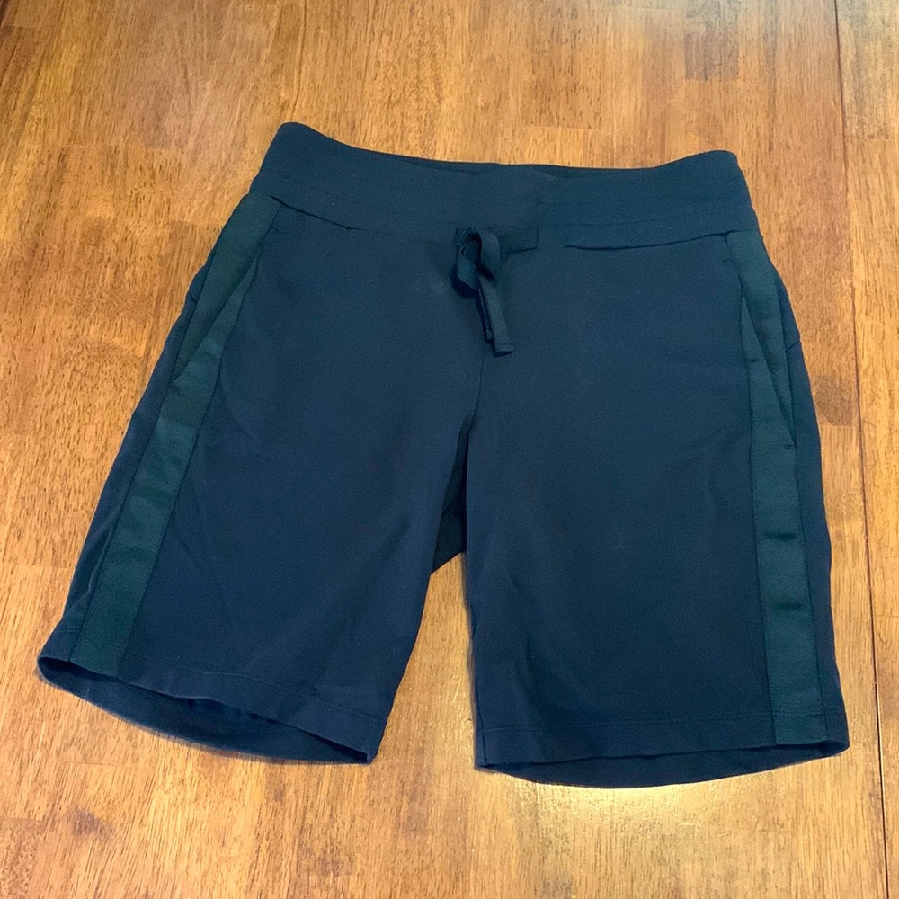 Athleta Mens Exercise Shorts